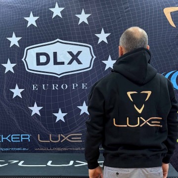 Dlx hoodie1