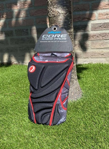 Dye kneepads used